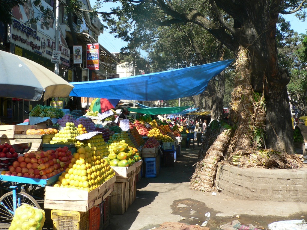 bazaar fruit stands